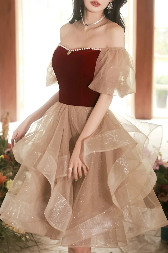 Cute Burgundy Tulle Velvet With Beaded A-line Ruffle Sweetheart Neck Homecoming Dresses