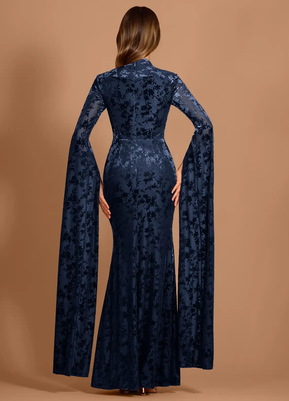 Discount Mermaid Halter Long Sleeve Navy Maxi Evening Dress Custom