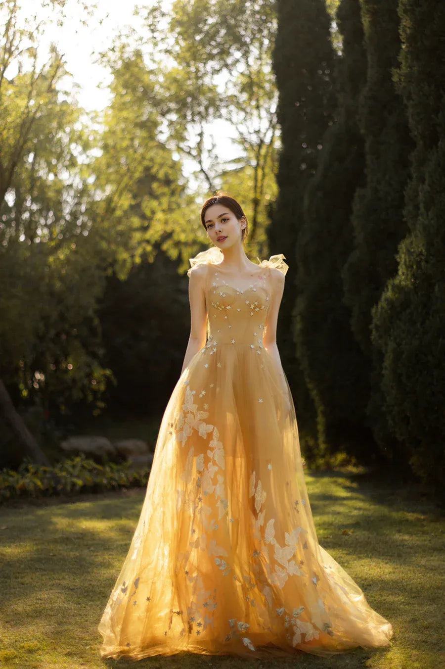 Discount Pretty A-Line Bodycon Tulle Lace Yellow Long Prom Dress With Applique