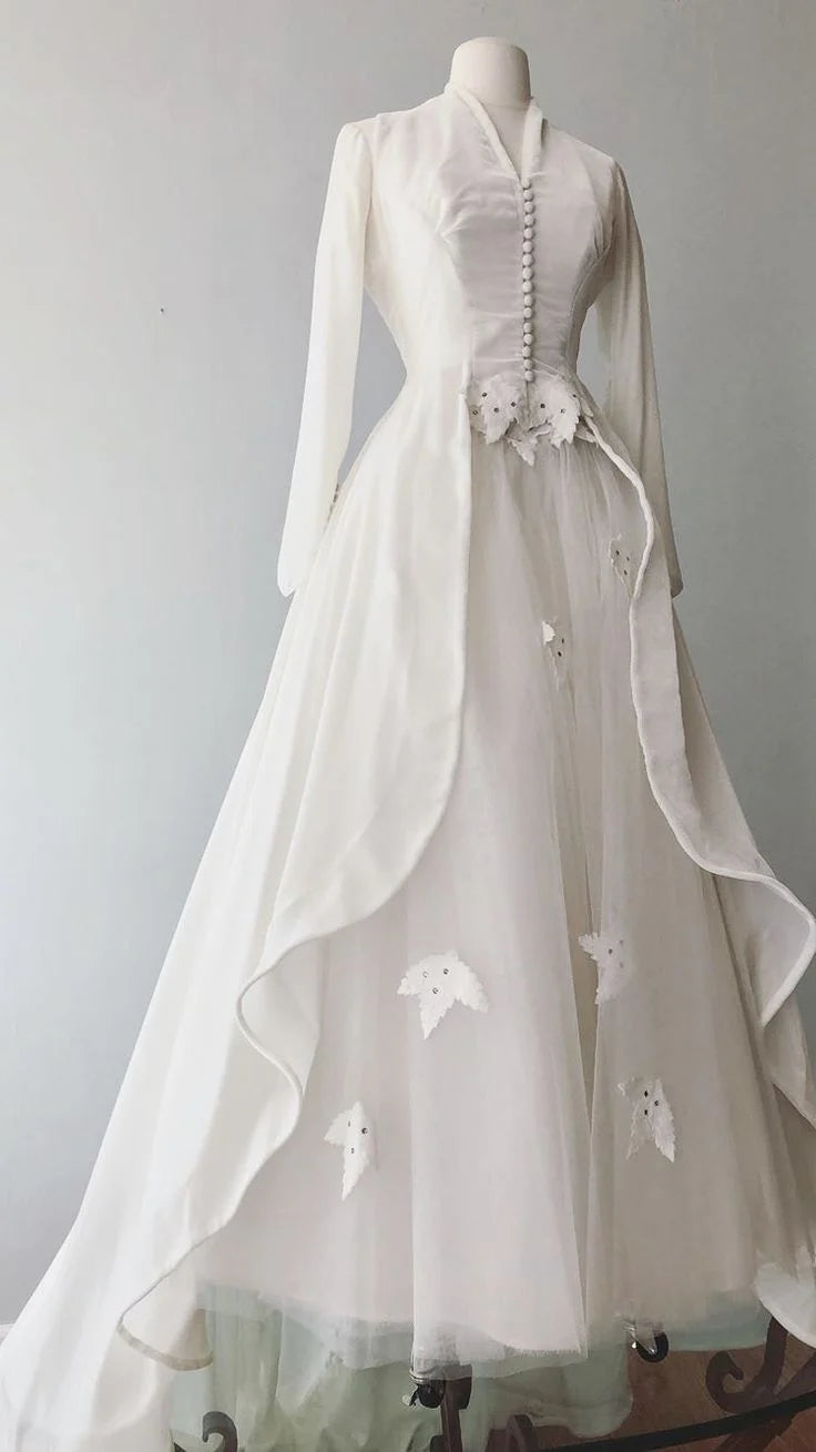 Discount Pretty A-line Tulle With Applique Long Sleeve Button Long Wedding Dress Bridal Gown
