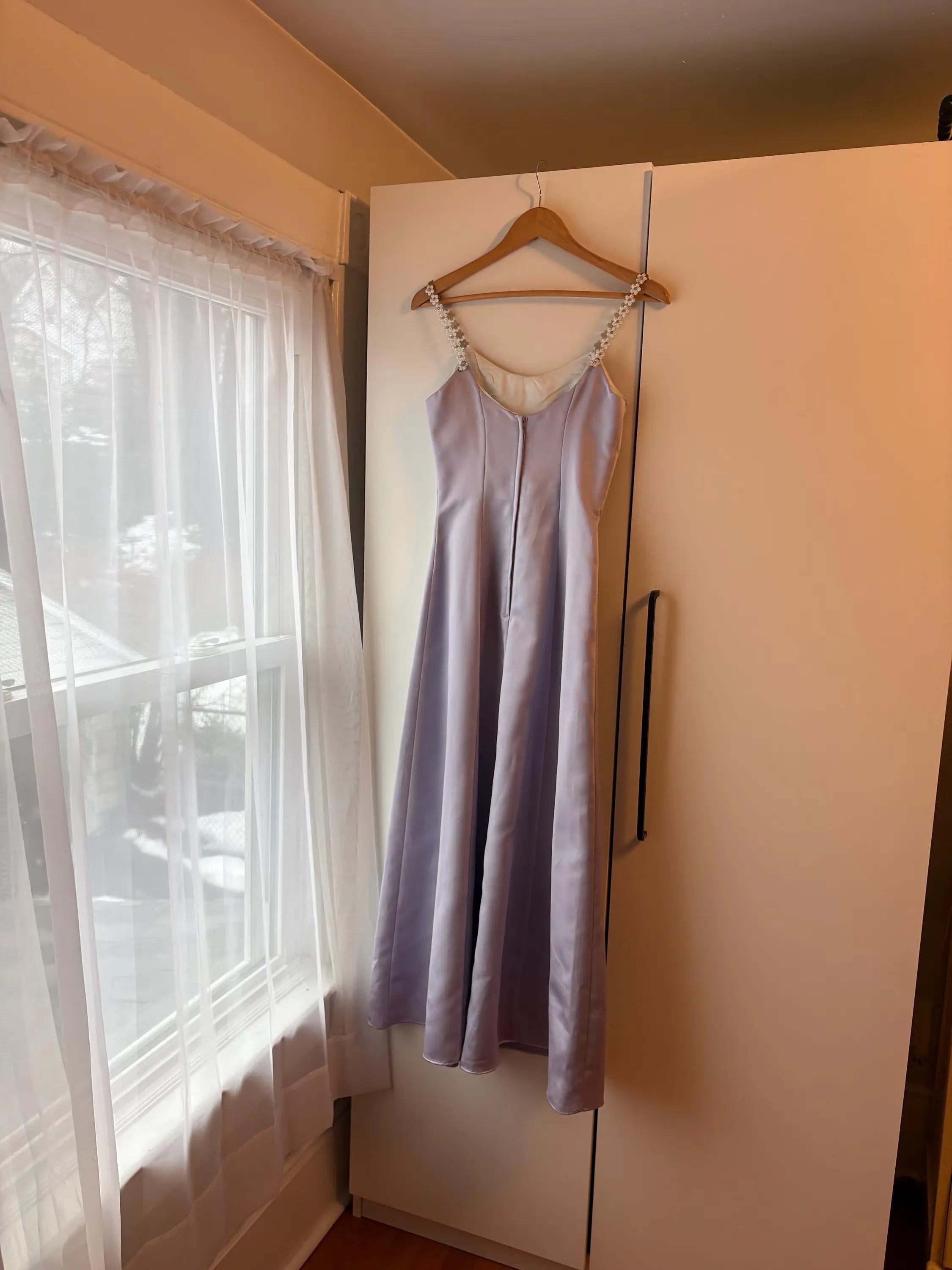 Elegant A-Line Spaghetti Strap Floral Embellished Lavender Maxi Prom Dress