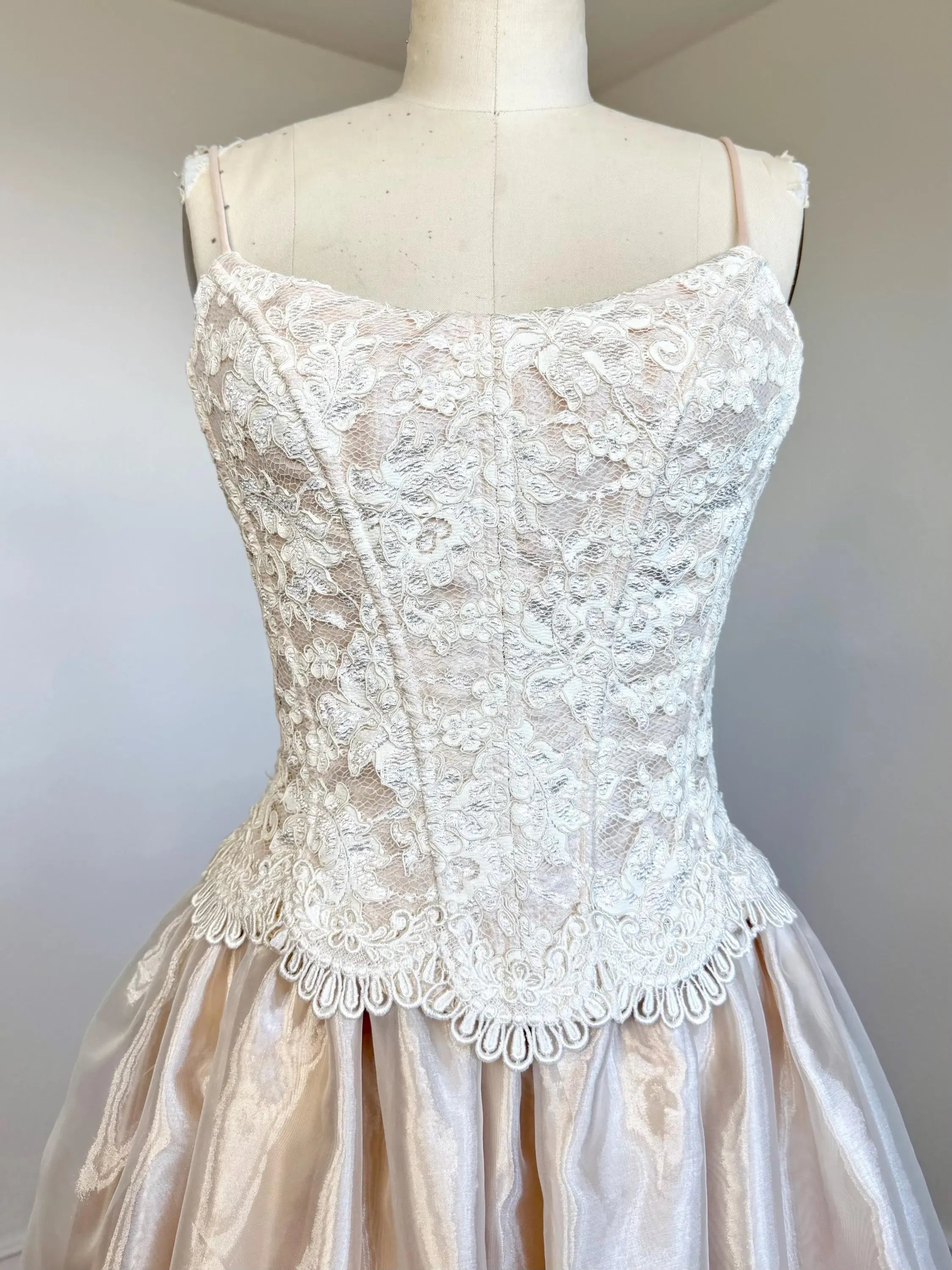 Elegant A-Line Spaghetti Straps Corset Lace Organza Blush Long Prom Dress