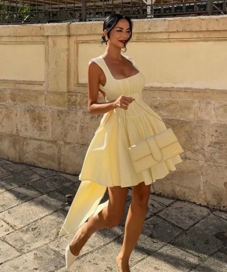 Elegant A-Line Square Neck Corset Open-Back Bow Yellow Mini Homecoming Dress