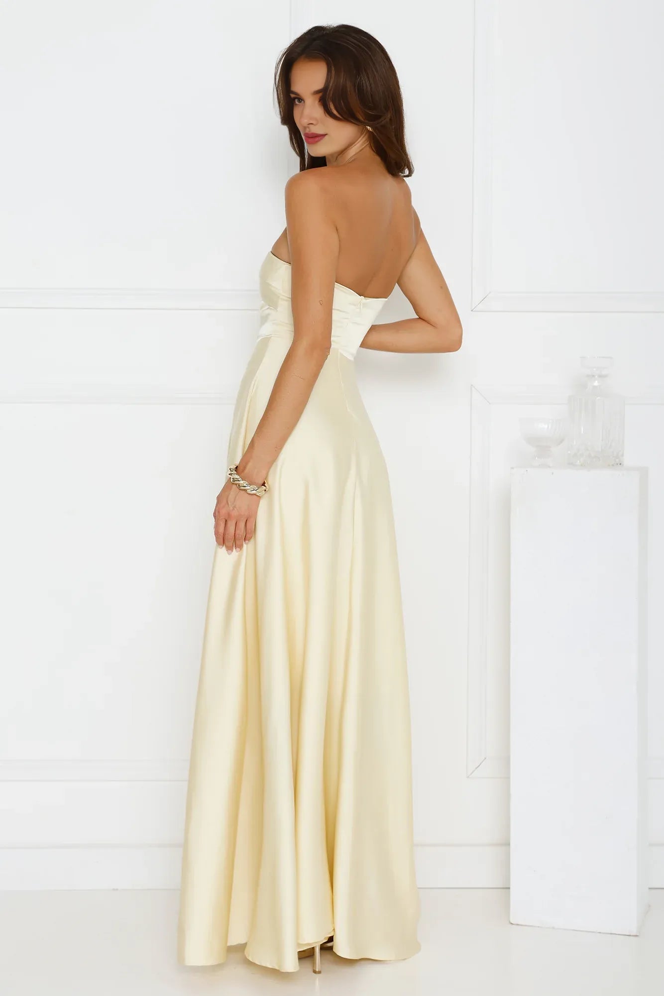 Elegant A-line Strapless Sleeveless Pleated Satin Yellow Maxi Prom Dress With Slit