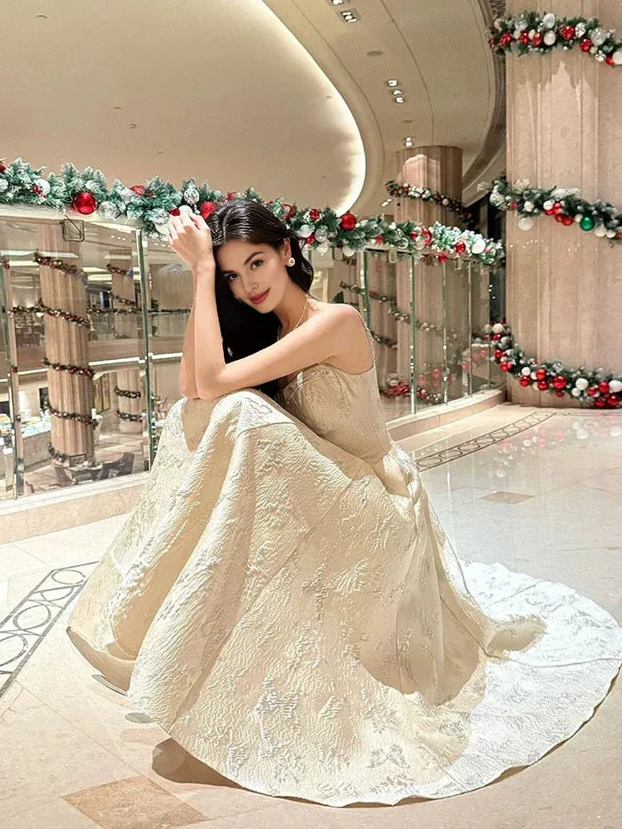 Elegant A Line Spaghetti Straps Jacquard Satin Off White Long Prom Dress