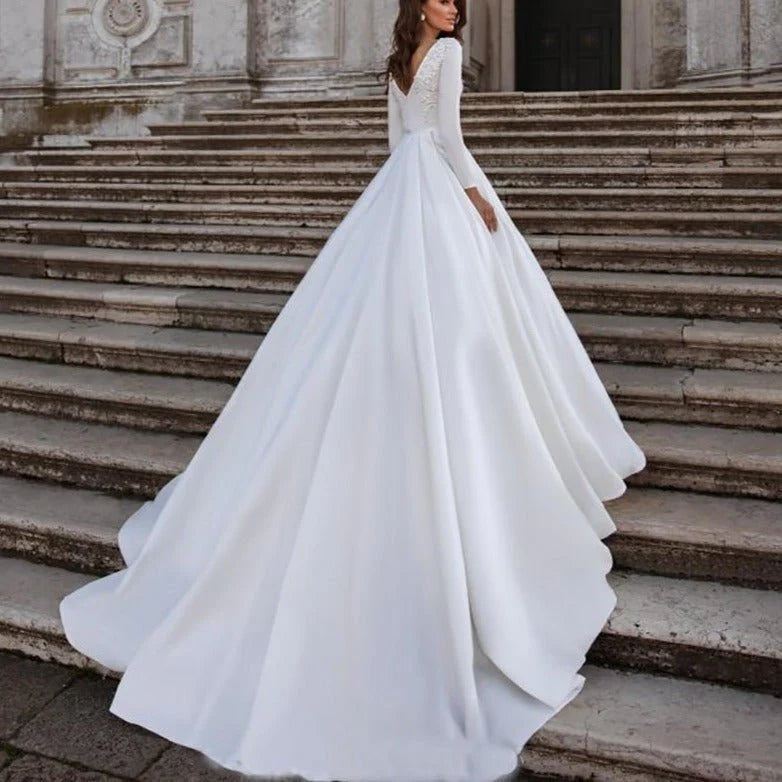 Elegant A Line White Satin Round Neck Long Sleeve Applique Wedding Dresses With Sweep Train
