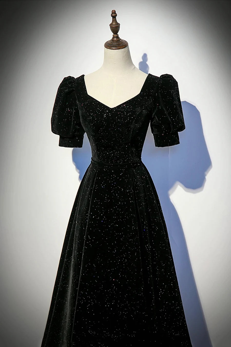 Elegant Black Velvet Short Sleeve A-Line Long Prom Dress Evening Party Dress