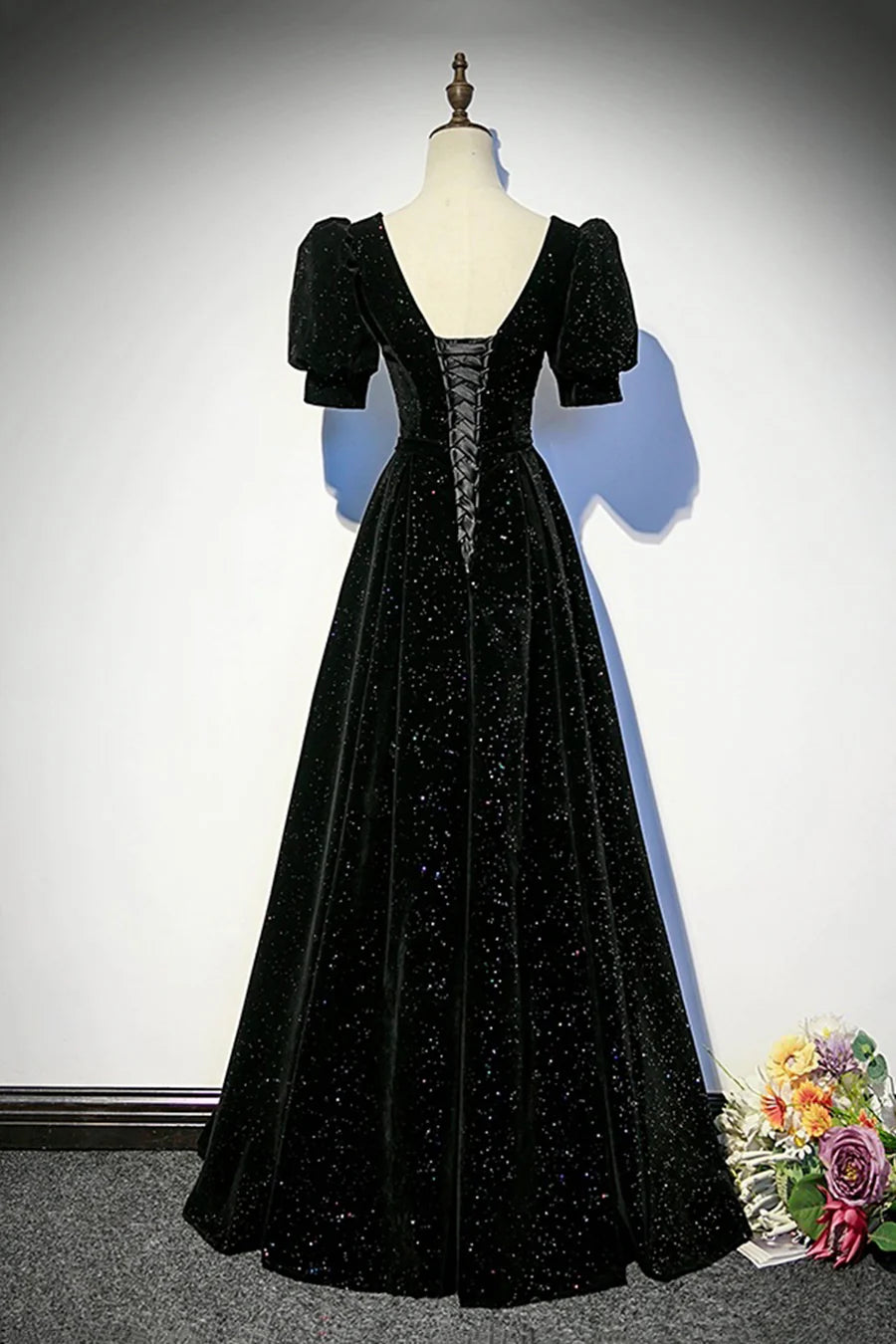 Elegant Black Velvet Short Sleeve A-Line Long Prom Dress Evening Party Dress