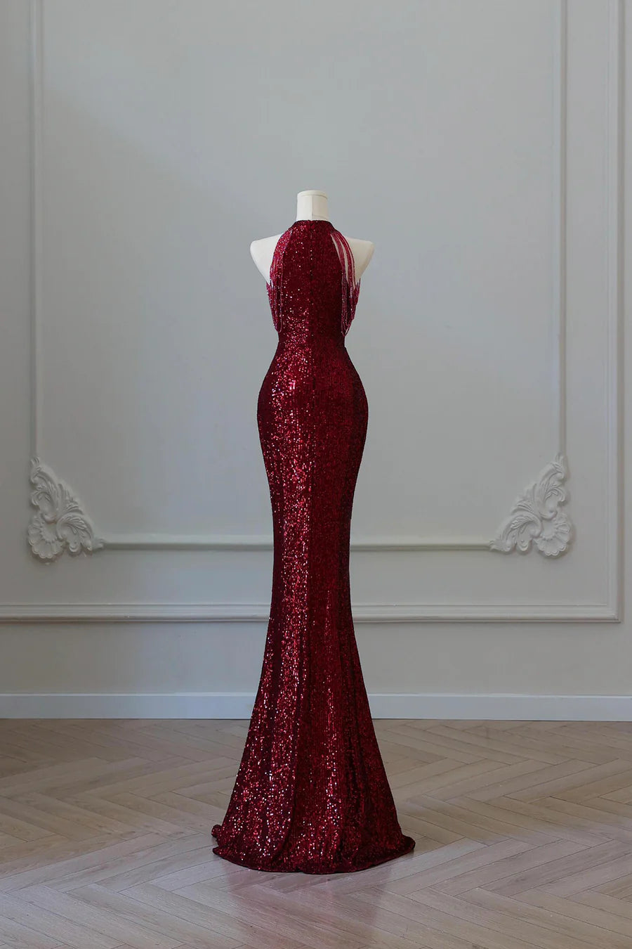 Elegant Burgundy Sequins Mermaid Halter Long Prom Dress Evening Party Dress