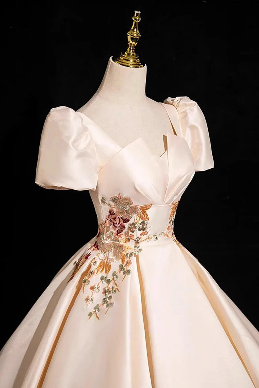 Elegant Champagne Satin Lace Short Sleeve Floor Length Prom Dress Evening Party Dress