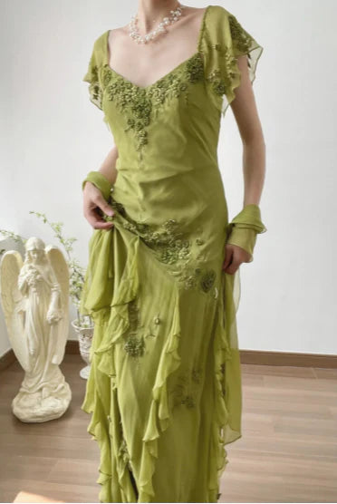 Elegant Green Chiffon  Applique V Neck Flying Sleeve Long Prom Dress With Embroidered