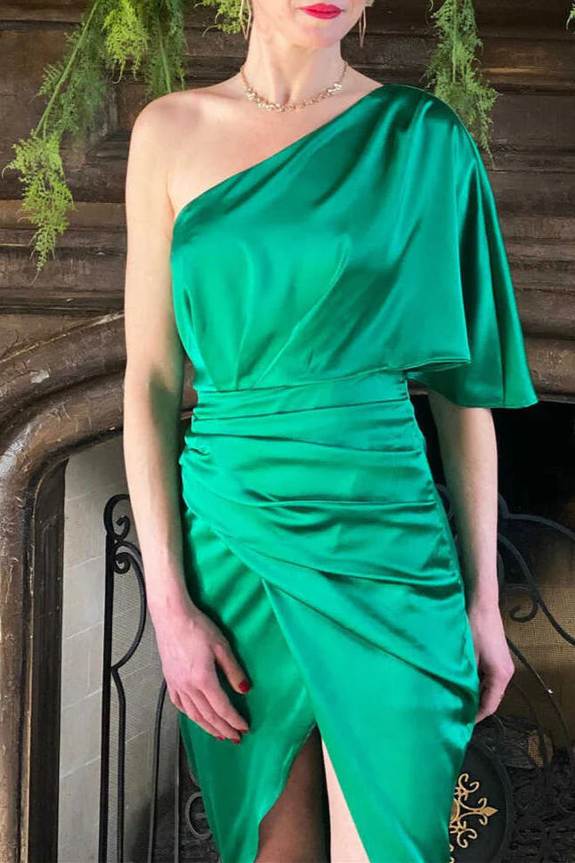 Elegant Green Satin Pleated One-Shoulder Mid-calf length Mother of the Bride Dresses With Slit