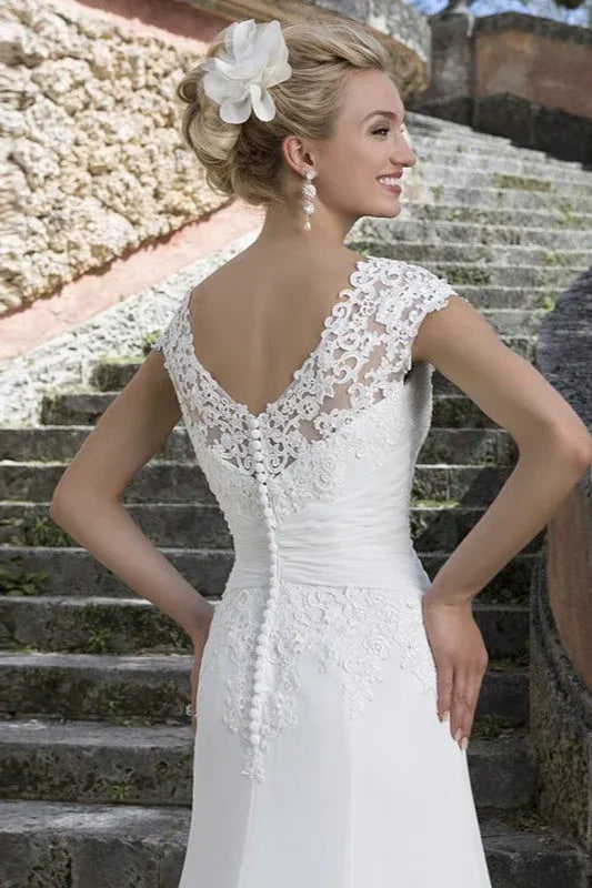 Elegant Mermaid Sweetheart Cap Sleeve Lace Applique White Train Wedding Dress