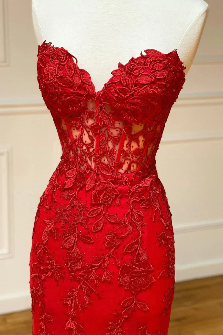 Elegant Mermaid Sweetheart Strapless Beaded Applique Lace Red Long Prom Dress