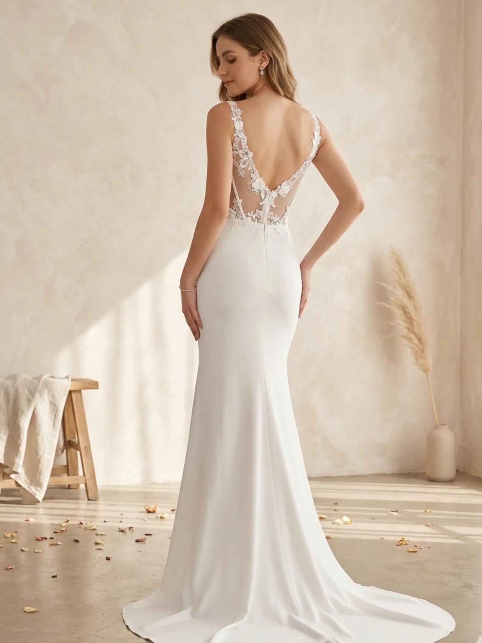 Elegant Mermaid V-Neck Corset Lace Applique Illusion White Floor Length Prom Dress