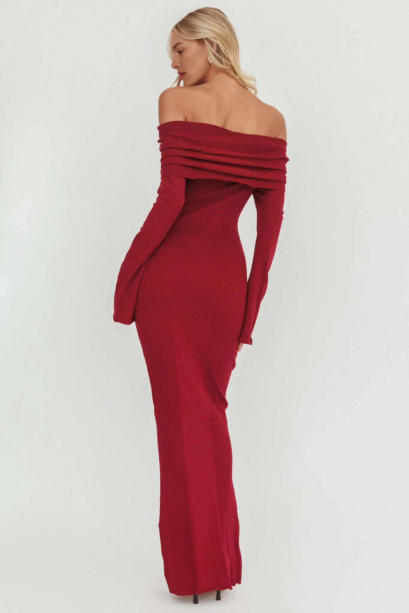 Elegant Off-Shoulder Long Sleeves Ribbed Knit Wine Maxi Evening Dress