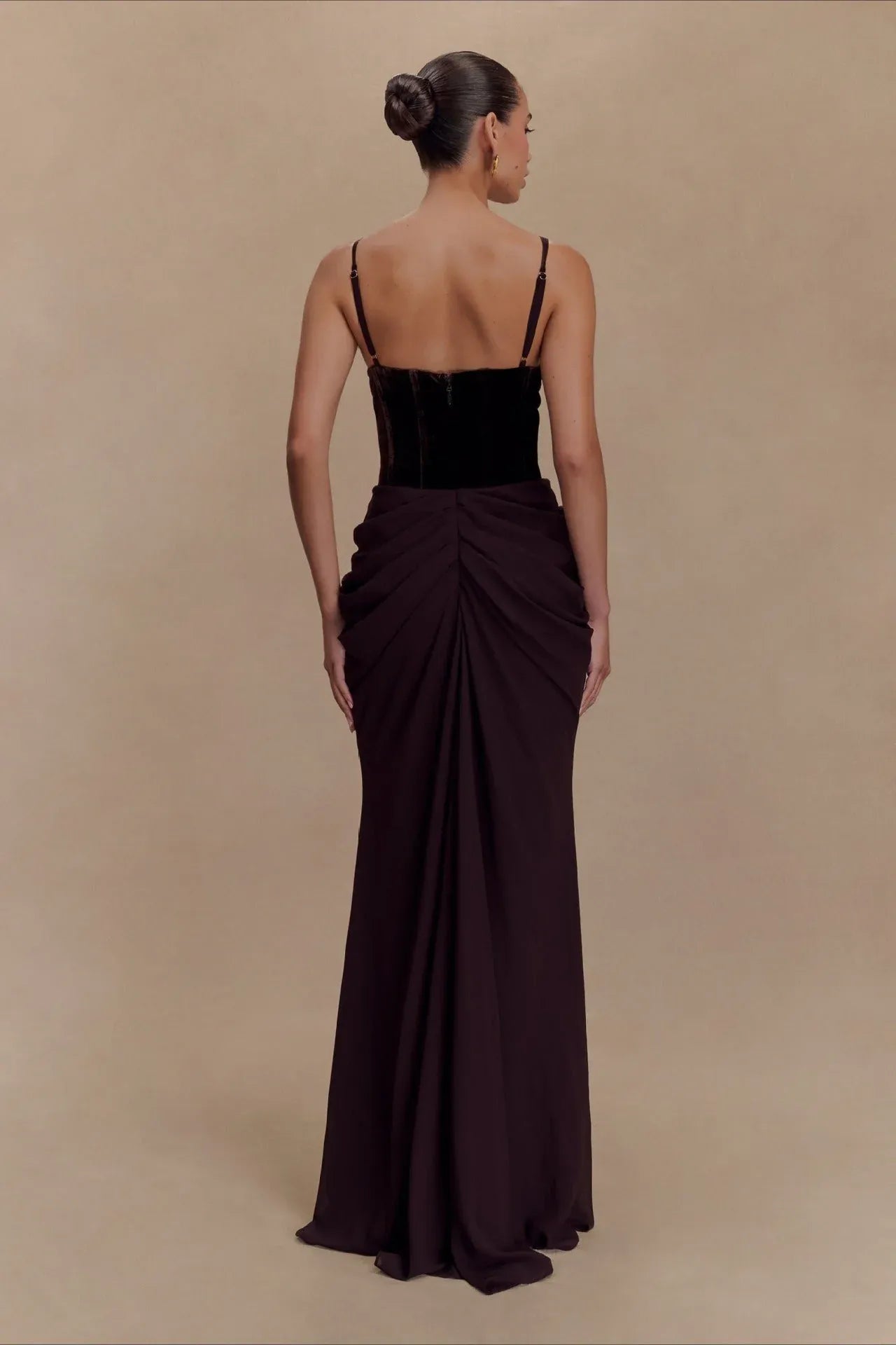 Elegant Sheath V-Neck Corset Pleated Mesh Dark Purple Floor-Length Prom Dress