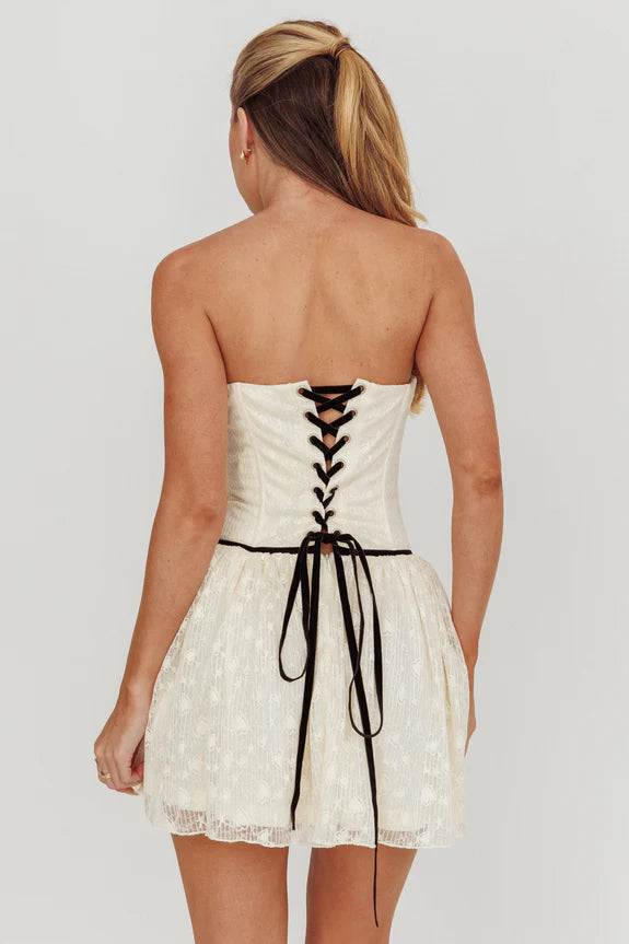 Elegant Strapless Bodycon Lace Up Ivory Mini Homecoming Dress With Bow