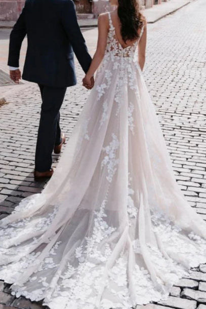 Elegant V-Neck A-Line Side-Split Lace Tulle Appliques Wedding Dress with Sweep Train