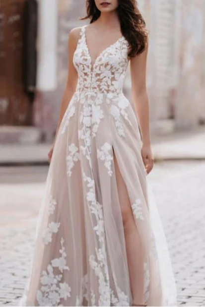 Elegant V-Neck A-Line Side-Split Lace Tulle Appliques Wedding Dress with Sweep Train