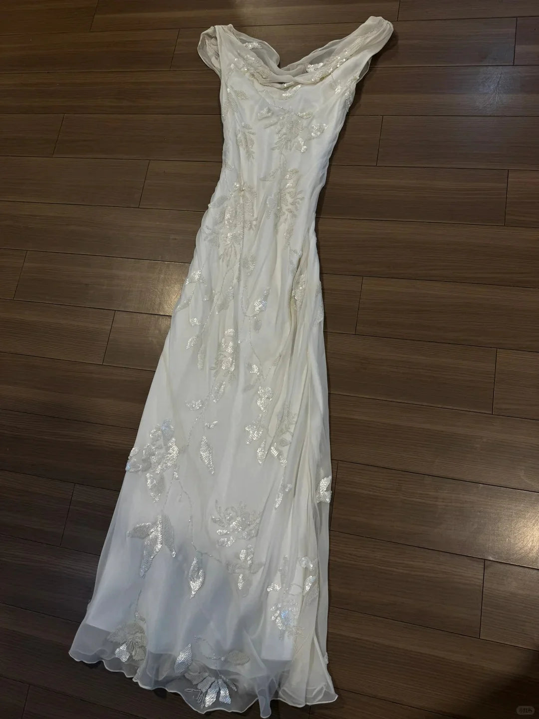 Elegant White Chiffon Sequins With Applique Swing Neck Long Prom Dress White Homecoming Dress