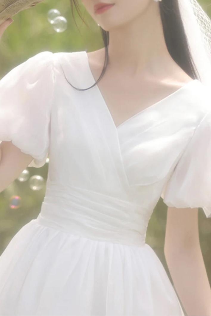 Elegant White Chiffon Tulle V-Neck Short Prom Dress A-Line Short Sleeve Homecoming Party Dress