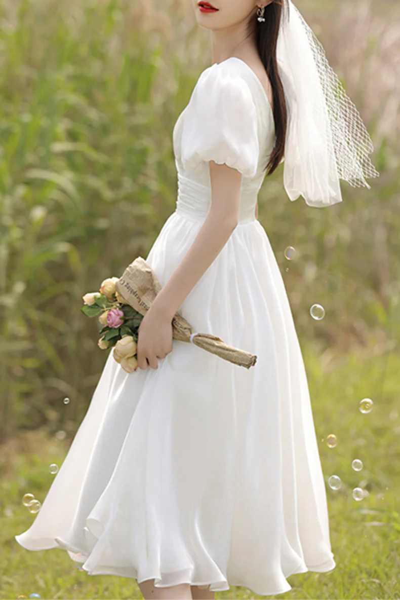 Elegant White Chiffon Tulle V-Neck Short Prom Dress A-Line Short Sleeve Homecoming Party Dress