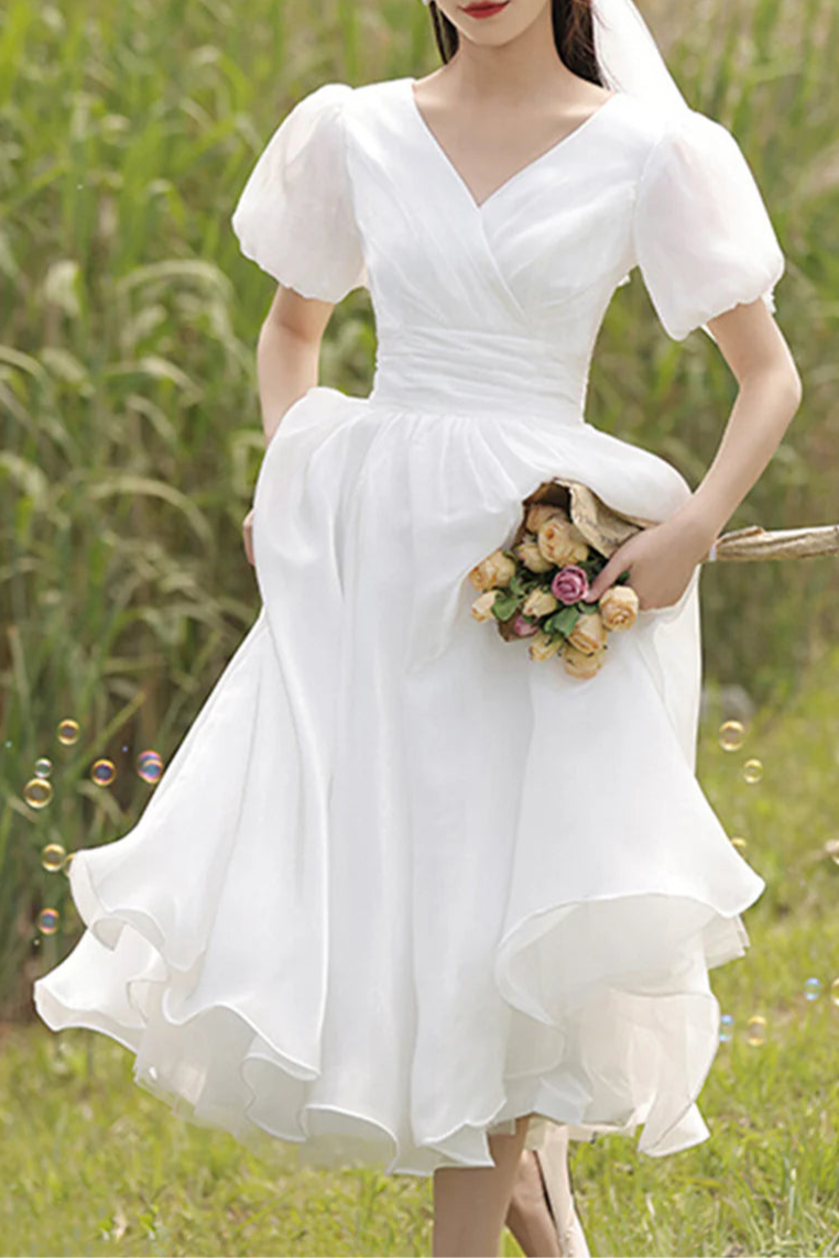 Elegant White Chiffon Tulle V-Neck Short Prom Dress A-Line Short Sleeve Homecoming Party Dress