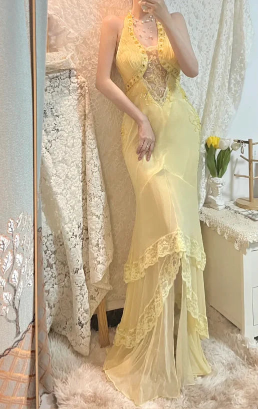 Elegant Yellow Chiffon With Beaded Lace Trim Halter Neck Bias Evening Dress Prom Dress
