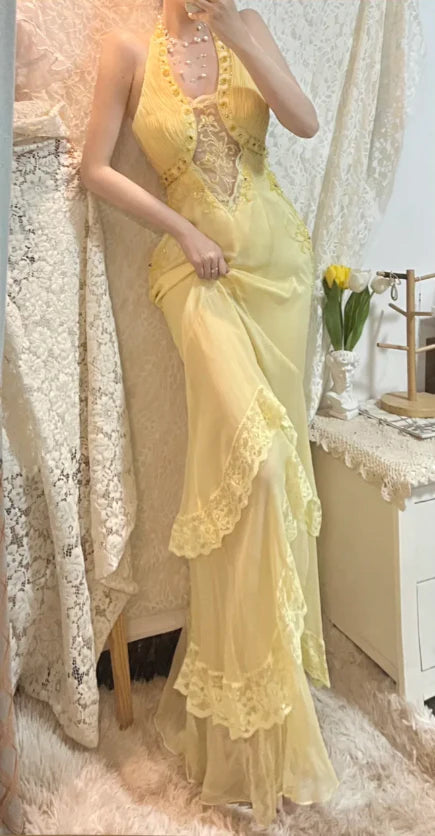 Elegant Yellow Chiffon With Beaded Lace Trim Halter Neck Bias Evening Dress Prom Dress