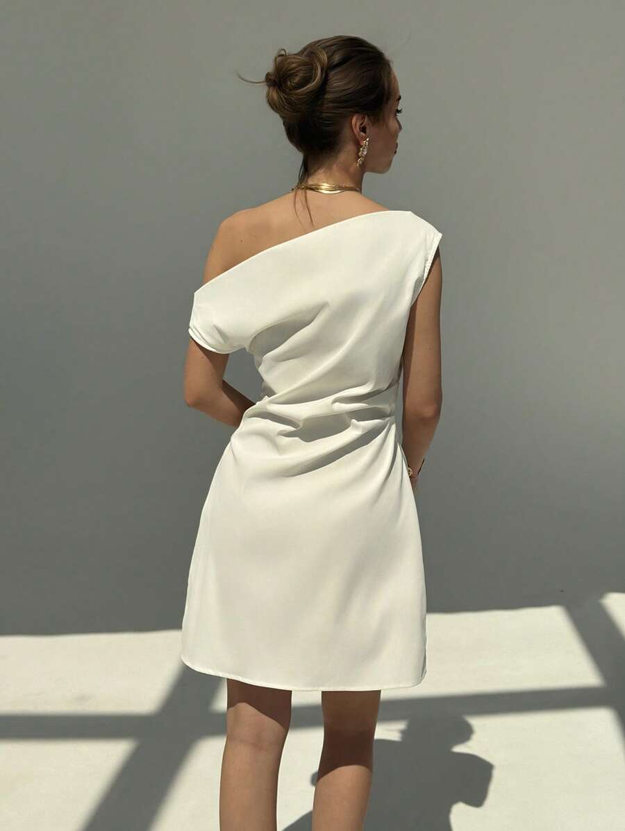 Elegant A-Line One-Shoulder Asymmetric Draped Chic White Short Homecoming Dresses
