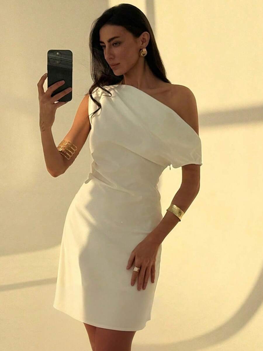 Elegant A-Line One-Shoulder Asymmetric Draped Chic White Short Homecoming Dresses