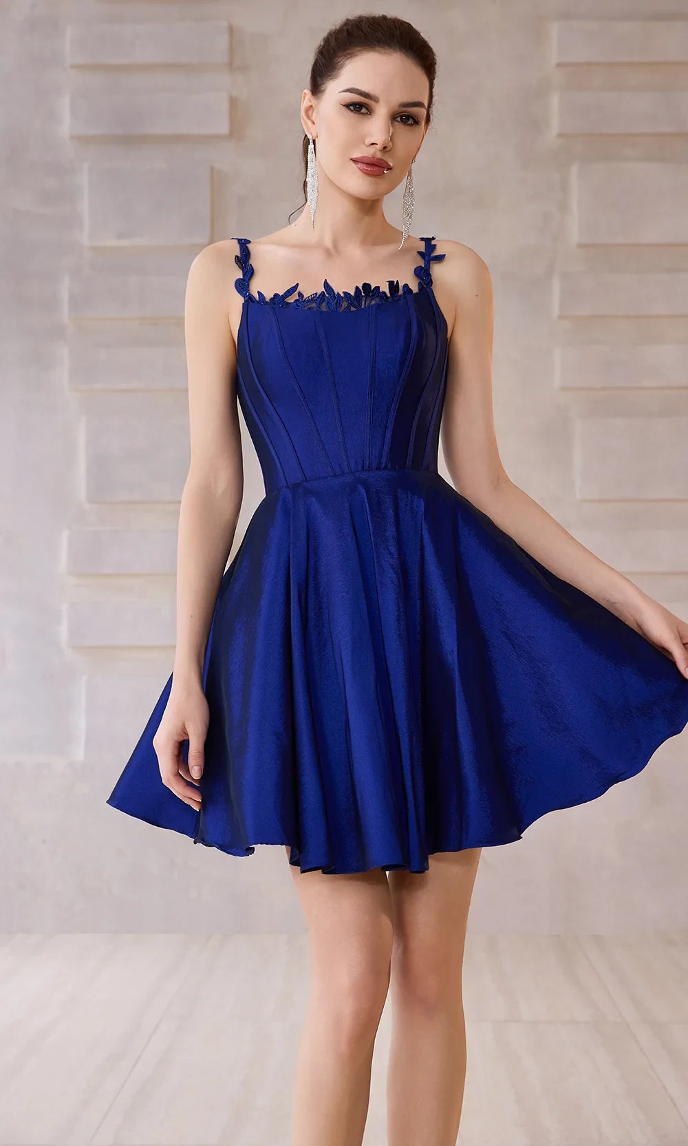 Elegant A-Line Round Neck Corset Appliques Taffeta Purple Short Homecoming Dress