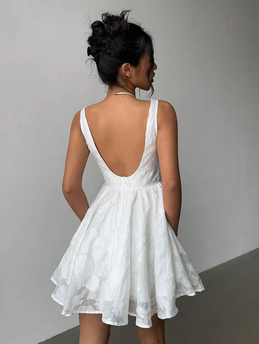 Elegant A-Line Square Neck Textured Floral Backless White Short Homecoming Dresses