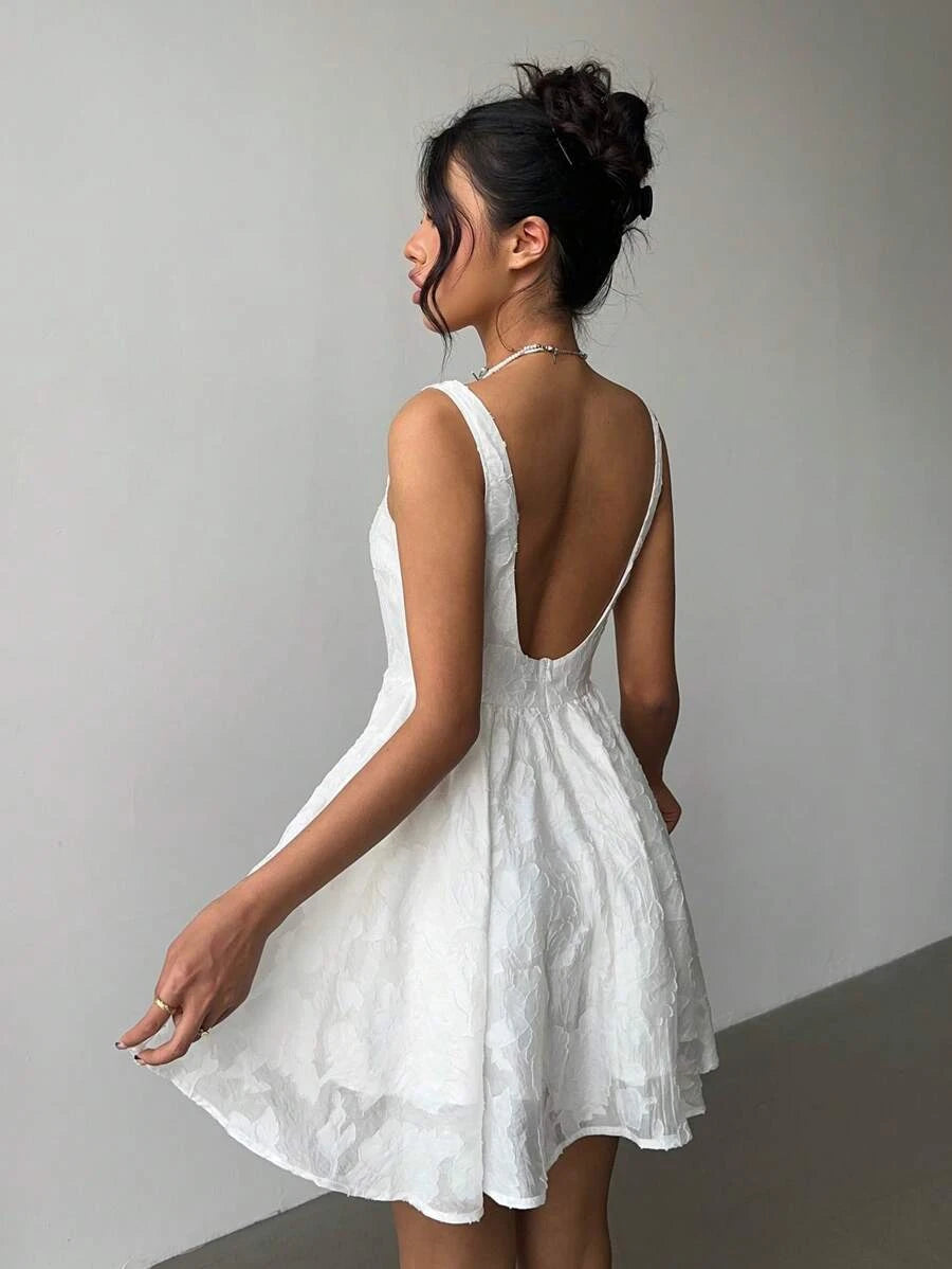 Elegant A-Line Square Neck Textured Floral Backless White Short Homecoming Dresses