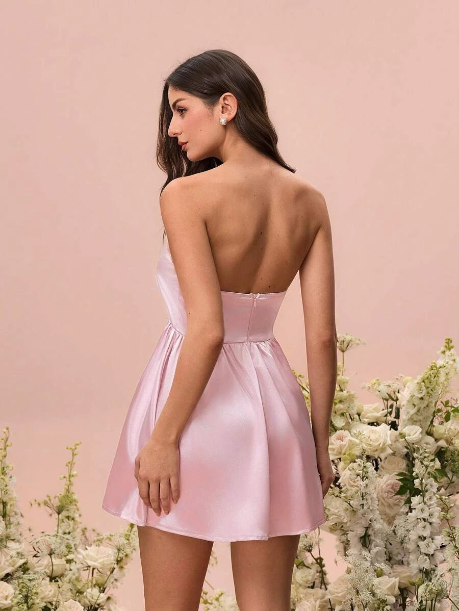Elegant A-Line Strapless Sweetheart Pleated Satin Blush Pink Mini Homecoming Dress