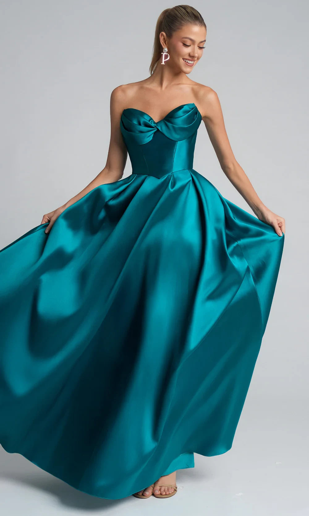 Elegant A-Line Sweetheart Bow-Detail Satin Emerald Floor-Length Prom Dress