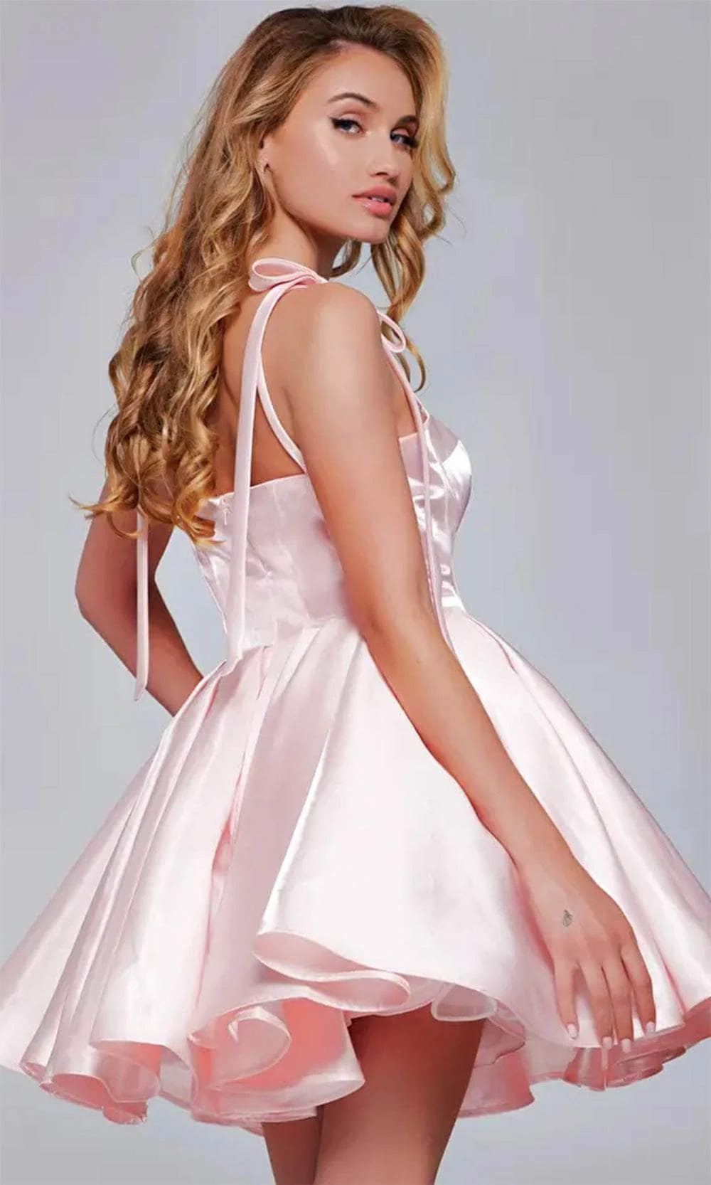 Elegant A-Line Sweetheart Bow-Tie Pleated Taffeta Pink Short Homecoming Dress