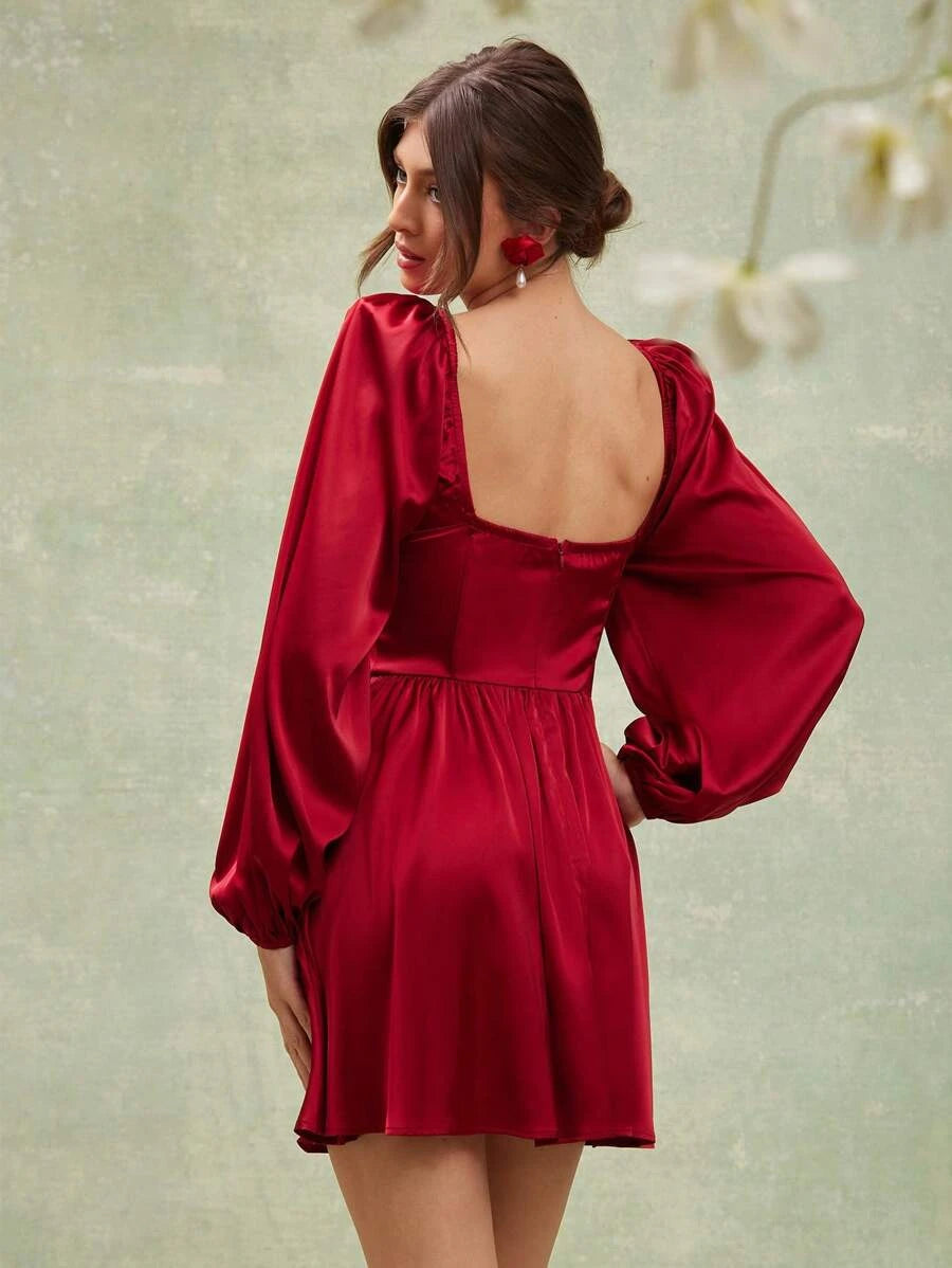 Elegant A-Line Sweetheart Long Sleeve Ruched Satin Red Mini Homecoming Dress