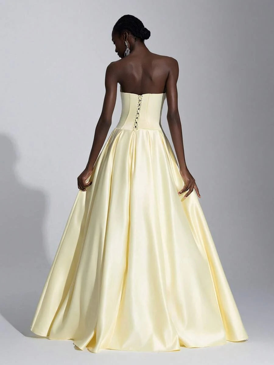 Elegant Classic A-Line Sweetheart Corset Pleated Light Yellow Floor-Length Prom Dress