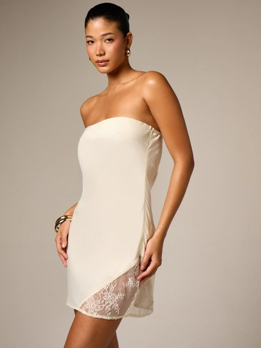 Elegant Sheath Strapless Lace-Trim Satin Ivory Mini Homecoming Dress For Women