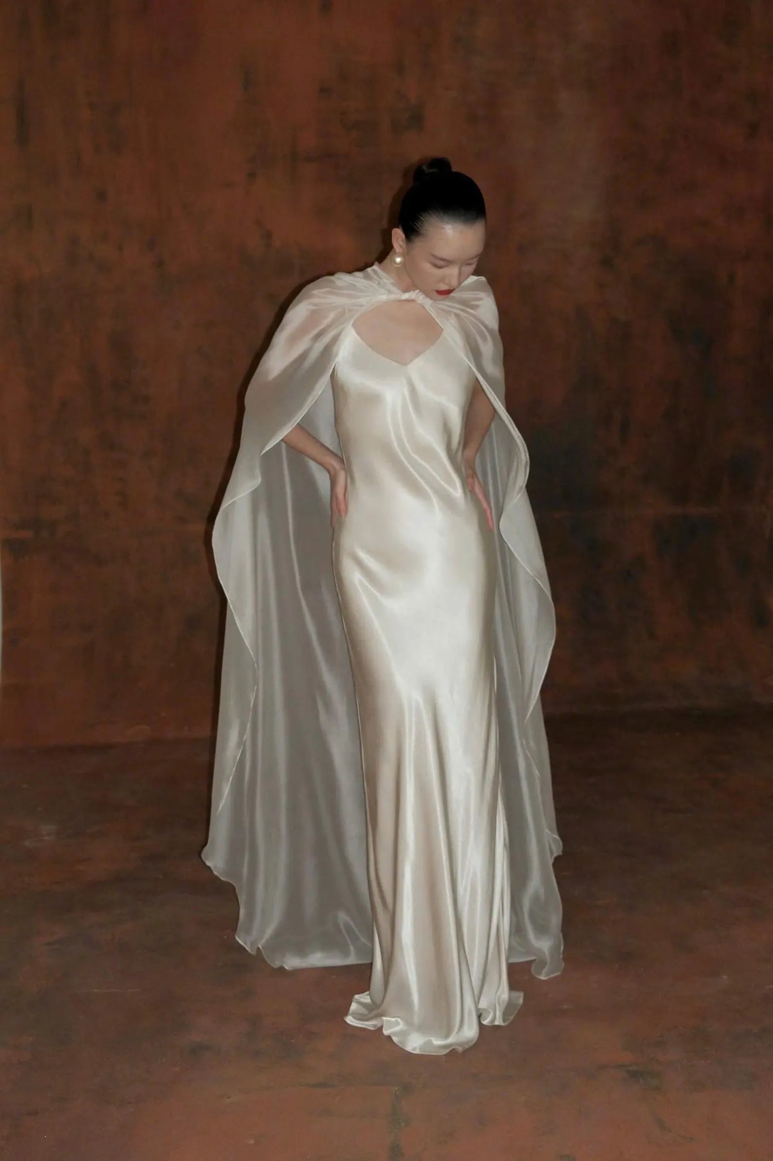 Elegant Sheath V-Neck Backless Silky Champagne Floor-Length Prom Dress With Cape