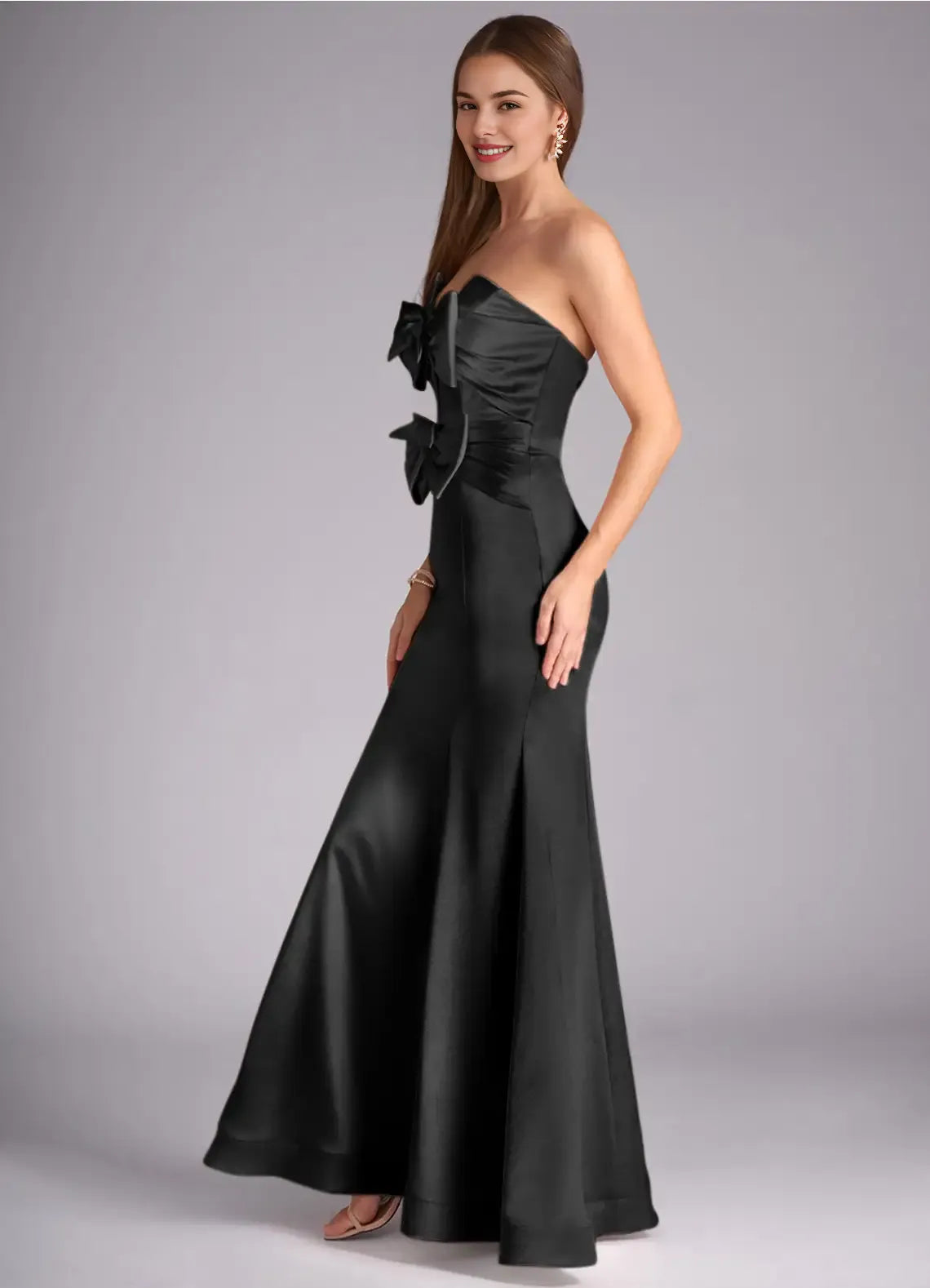 Exquisite Tailoring Mermaid Strapless Plunging V-Neck Black Prom Dress With Bow