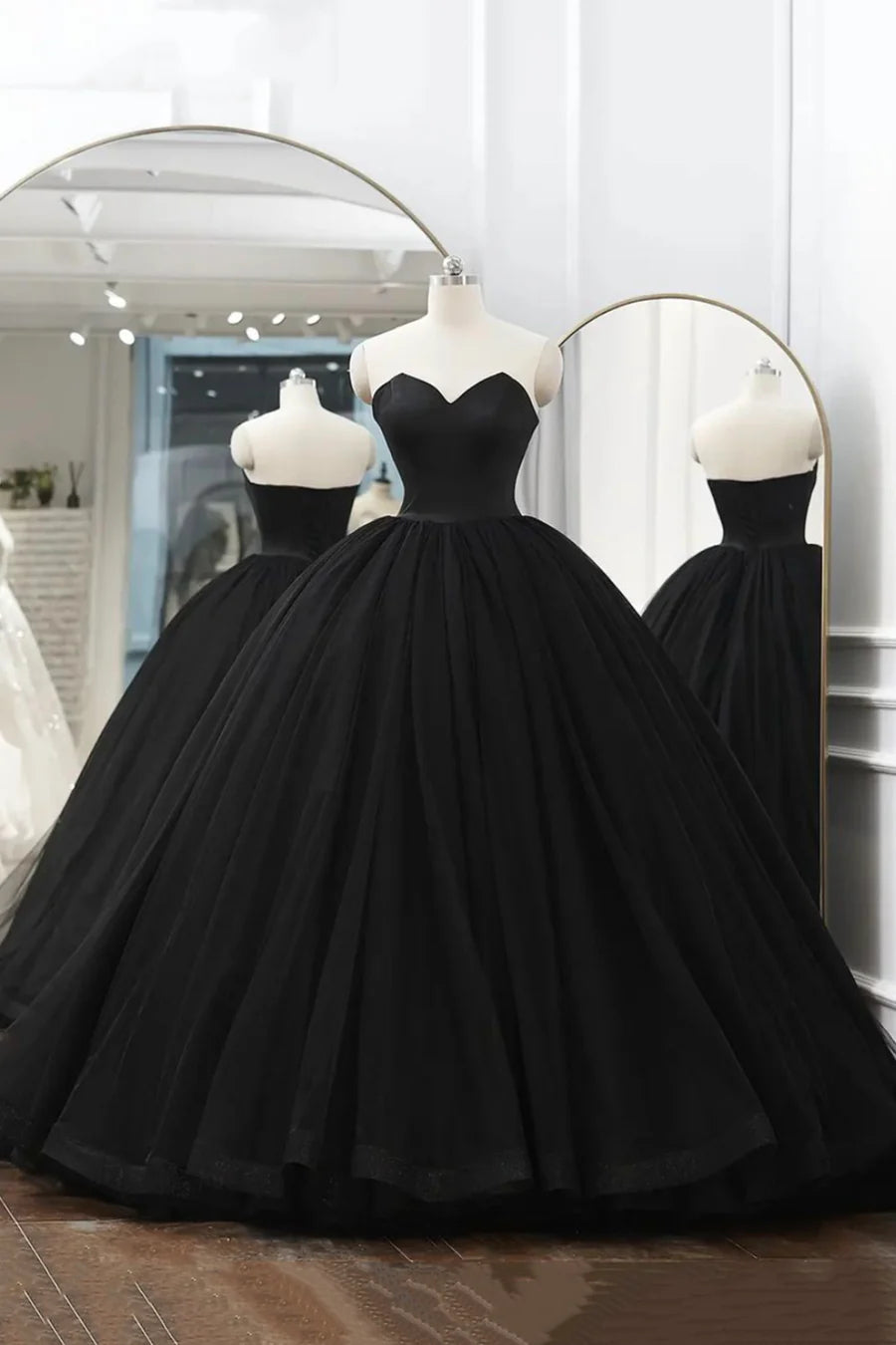 Fluffy A-Line V Neck Strapless Satin Tulle Black Long Prom Dresses