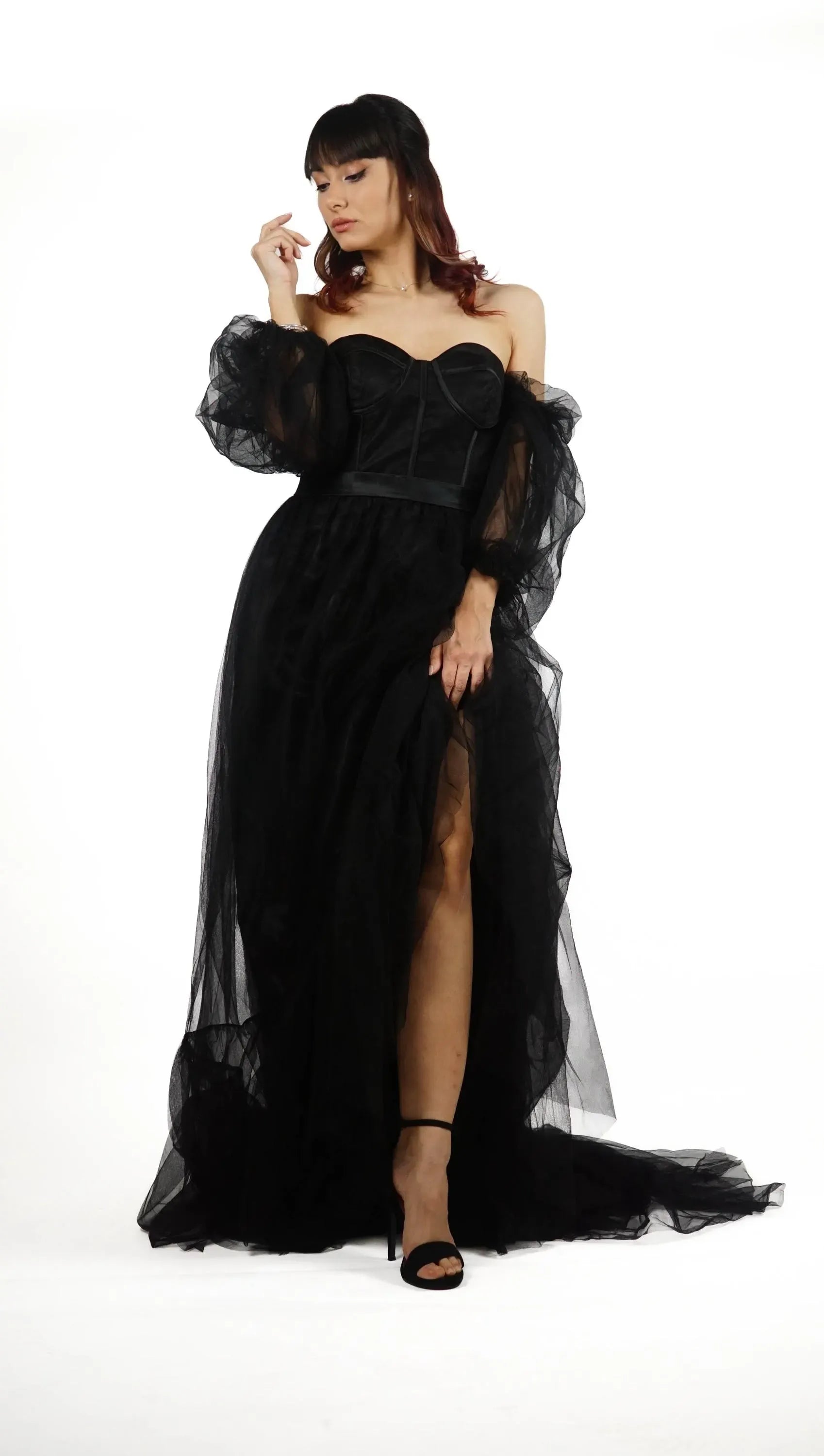 Glamorous A-Line Off Shoulder Puff Sleeve Corset Tulle Black Train Prom Dress