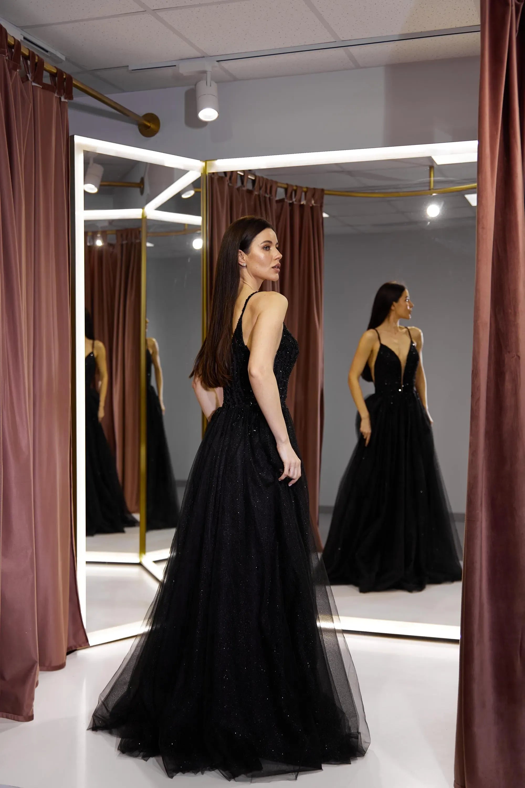 Glamorous A-Line V-Neck Beaded Glitter Tulle Black Long Prom Dress With Slit