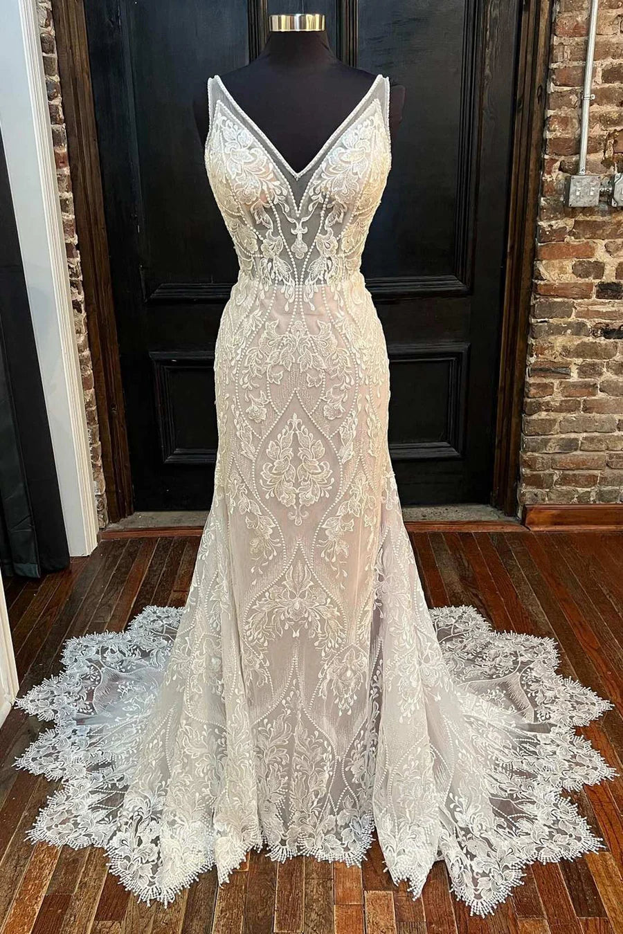 Glamorous Beige Lace Beaded Applique V-Neck Backless Mermaid Long Wedding Dress With Train
