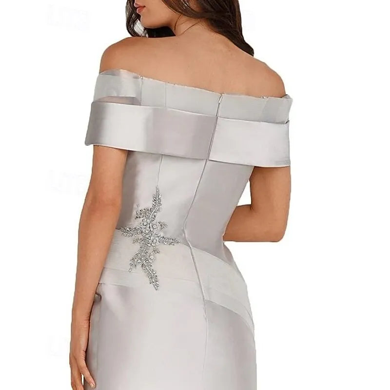 Glamorous Mermaid Off Shoulder Beaded Applique Black White Evening Dress For Sale