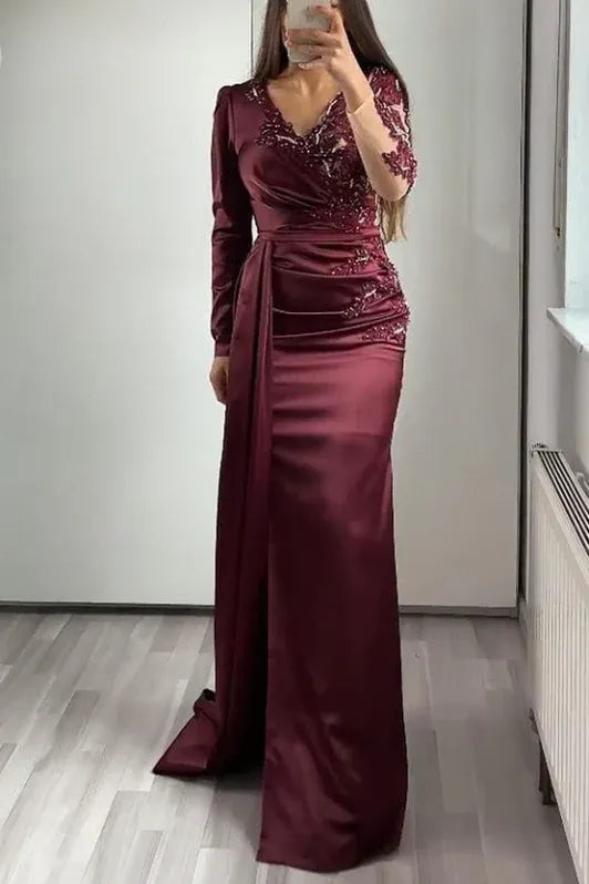 Glamorous Mermaid V-neck Long Sleeve Appliqued White Train Prom Dress For Sale