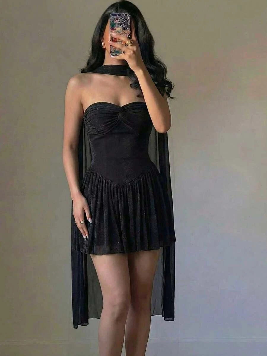 Glamorous A-Line Sweetheart Ruched Ruffle Black Mini Homecoming Dress With Scarf